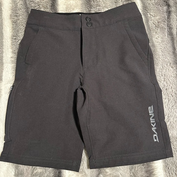 Dakine Prodigy Bike Shorts - Picture 1 of 3